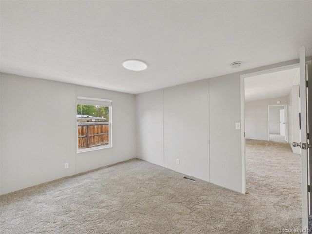 320 Glen Ayre St, Dacono, CO 80514