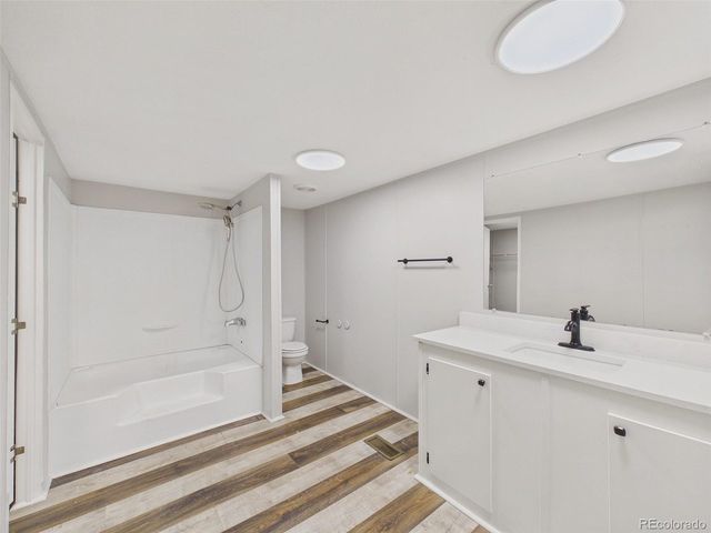 320 Glen Ayre St, Dacono, CO 80514