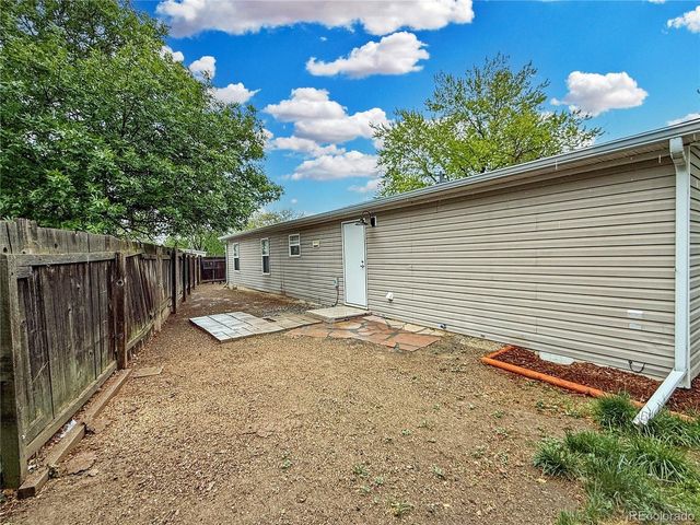 320 Glen Ayre St, Dacono, CO 80514