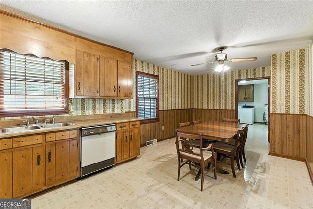 278 Oak Hill Road, Rockmart, GA 30153