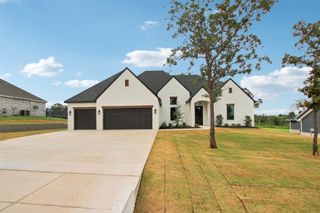3072 Road Runner Court, Guthrie, OK 74044