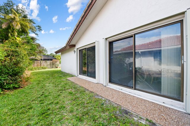 10960 NW 17th Place, Coral Springs, FL 33071