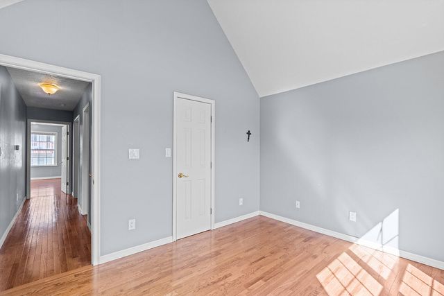 2065 W Buena Vista Street, Springfield, MO 65810