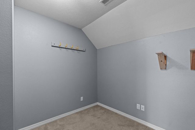 2065 W Buena Vista Street, Springfield, MO 65810