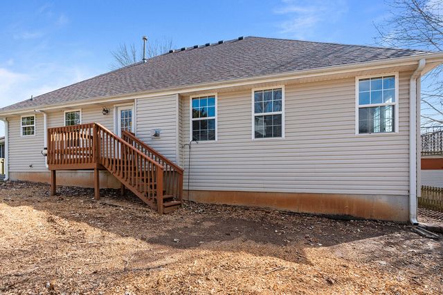 2065 W Buena Vista Street, Springfield, MO 65810