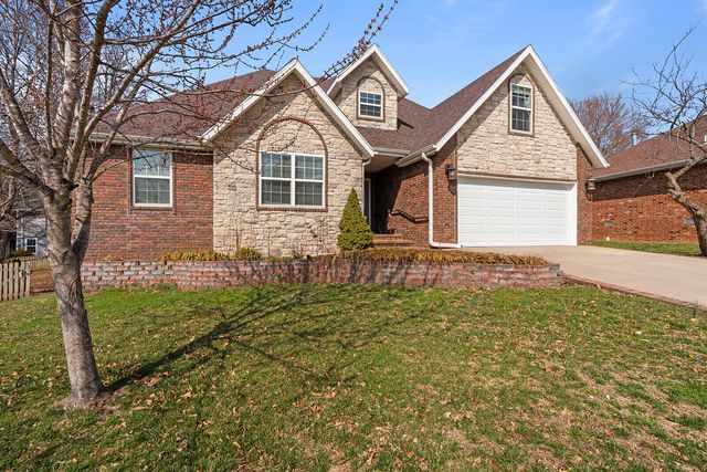 2065 W Buena Vista Street, Springfield, MO 65810