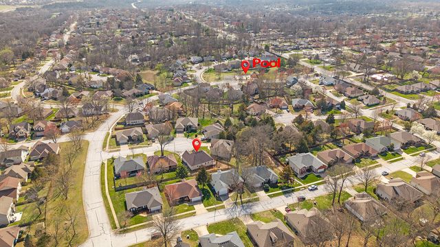 2065 W Buena Vista Street, Springfield, MO 65810