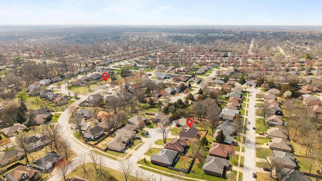 2065 W Buena Vista Street, Springfield, MO 65810