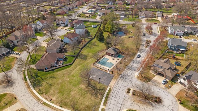 2065 W Buena Vista Street, Springfield, MO 65810
