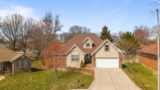 2065 W Buena Vista Street, Springfield, MO 65810