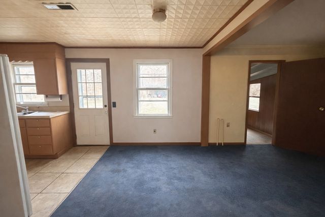 207 Sycamore Ave, Waverly, TN 37185