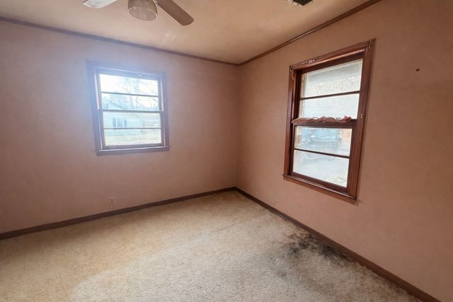 207 Sycamore Ave, Waverly, TN 37185