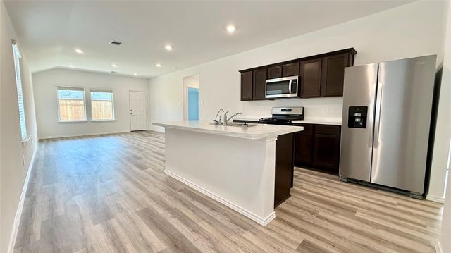 1127 Dewberry Downs Lane, Houston, TX 77090