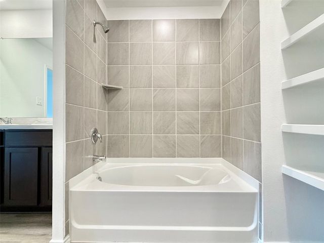 1127 Dewberry Downs Lane, Houston, TX 77090