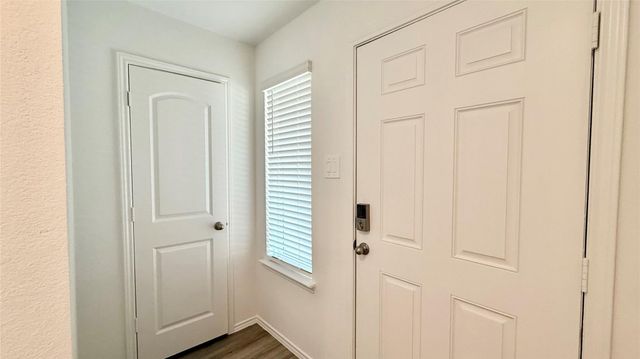1127 Dewberry Downs Lane, Houston, TX 77090