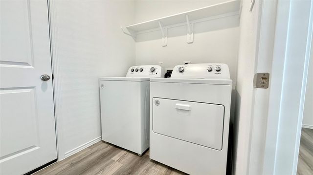 1127 Dewberry Downs Lane, Houston, TX 77090