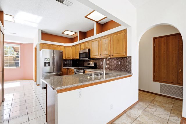 2881 Chessman Drive SE, Rio Rancho, NM 87124
