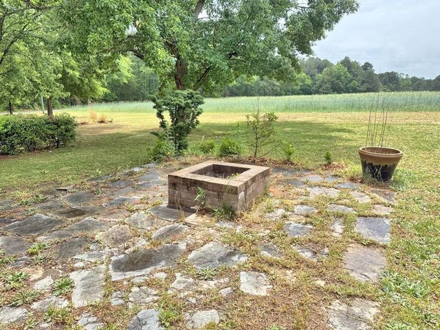108 Townsel Rd, Chesnee, SC 29323