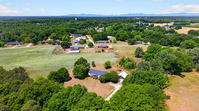108 Townsel Rd, Chesnee, SC 29323
