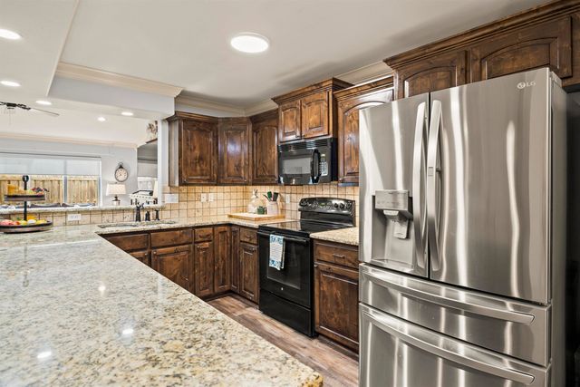 1708 Yosemite Way, Longview, TX 75605