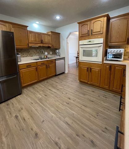 111 RUTHERFORD LN, Stuarts Draft, VA 24477