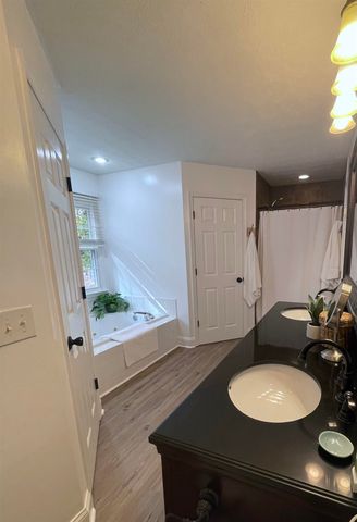 111 RUTHERFORD LN, Stuarts Draft, VA 24477