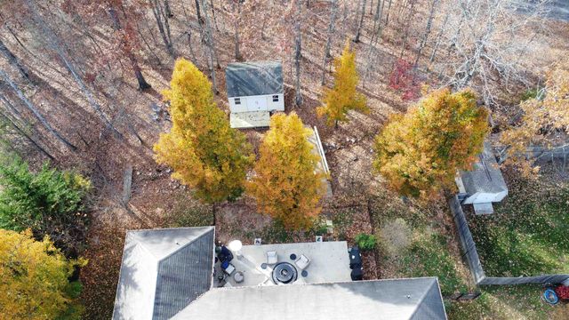 111 RUTHERFORD LN, Stuarts Draft, VA 24477