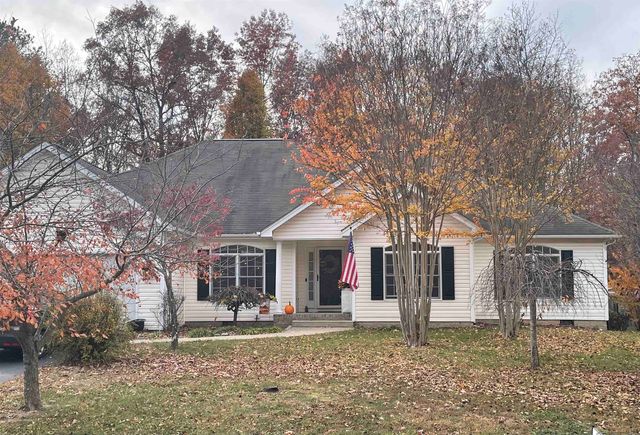 111 RUTHERFORD LN, Stuarts Draft, VA 24477