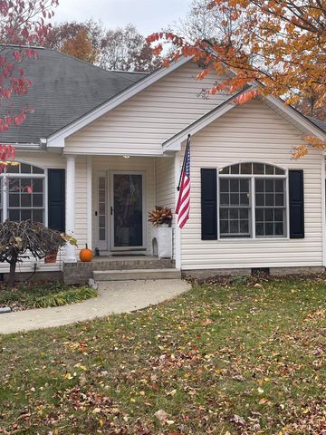 111 RUTHERFORD LN, Stuarts Draft, VA 24477