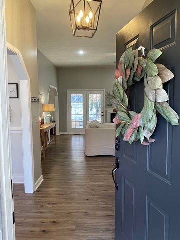 111 RUTHERFORD LN, Stuarts Draft, VA 24477