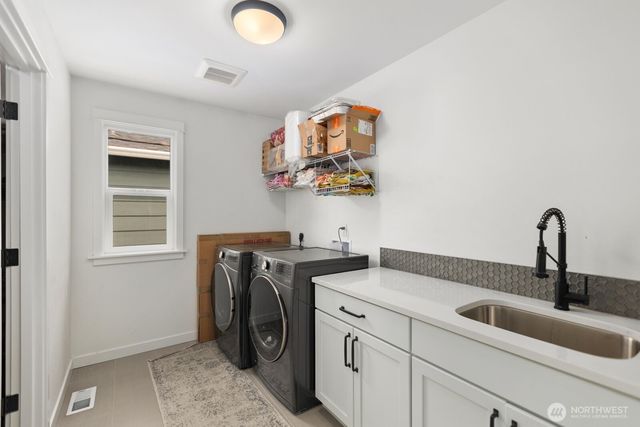 3911 211th Place SE, Bothell, WA 98021