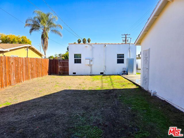 1111 N Spring Avenue, Compton, CA 90221