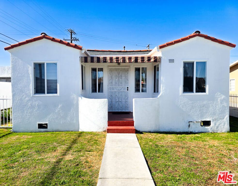 1111 N Spring Avenue, Compton, CA 90221