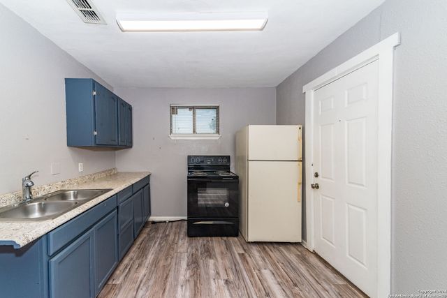 508 BEE ST, San Antonio, TX 78208