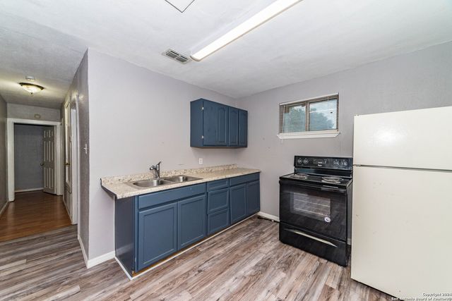 508 BEE ST, San Antonio, TX 78208