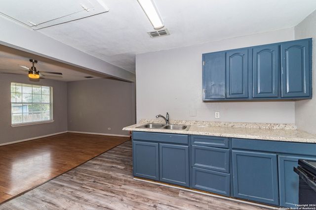 508 BEE ST, San Antonio, TX 78208