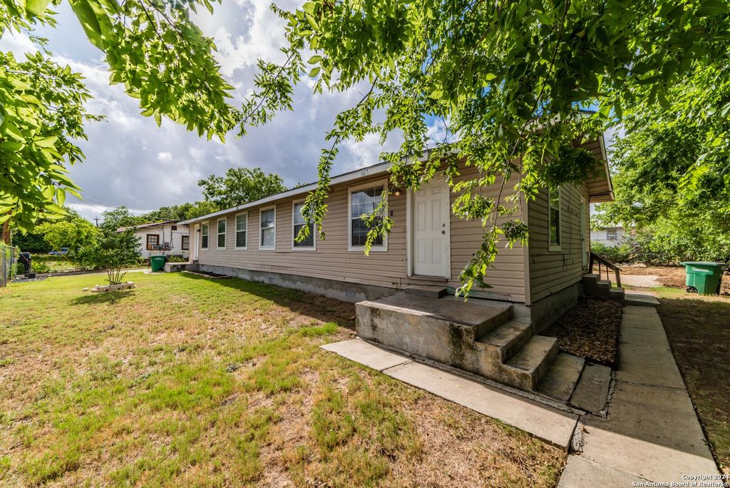 508 BEE ST, San Antonio, TX 78208