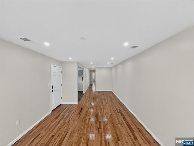 156 Ridgewood Avenue, Newark, NJ 07108