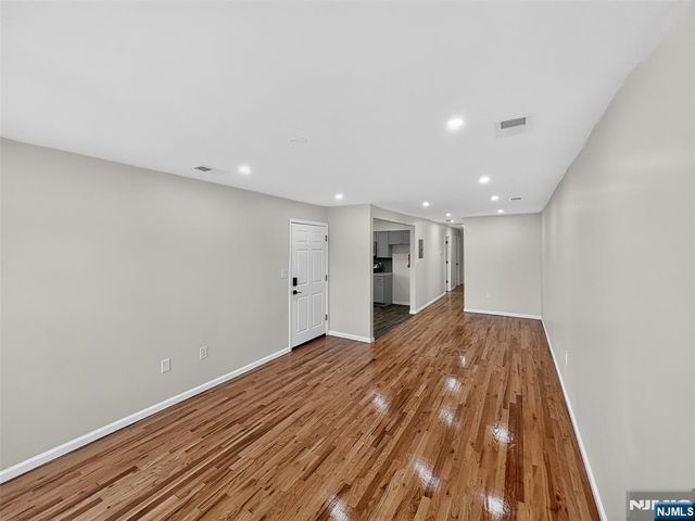 156 Ridgewood Avenue, Newark, NJ 07108