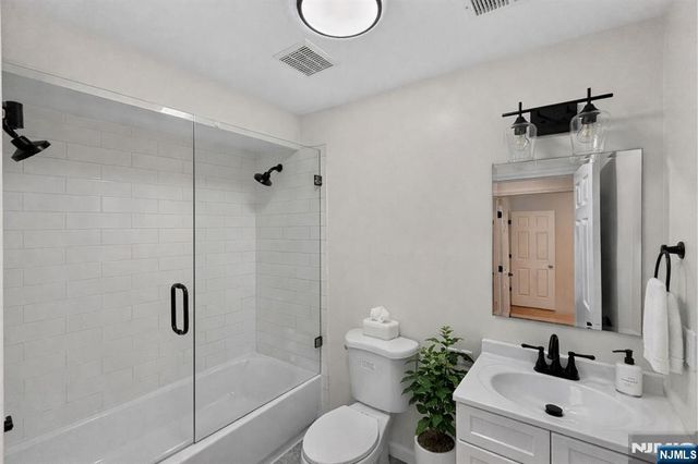 156 Ridgewood Avenue, Newark, NJ 07108