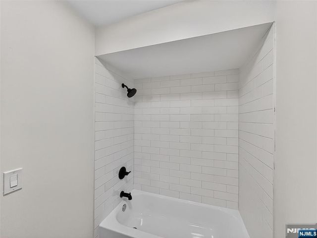 156 Ridgewood Avenue, Newark, NJ 07108