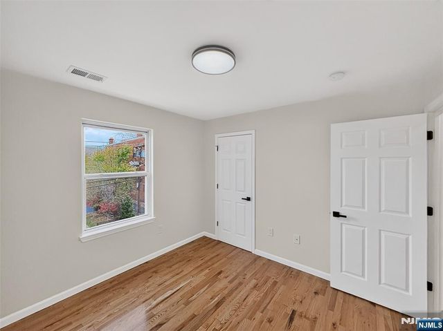 156 Ridgewood Avenue, Newark, NJ 07108