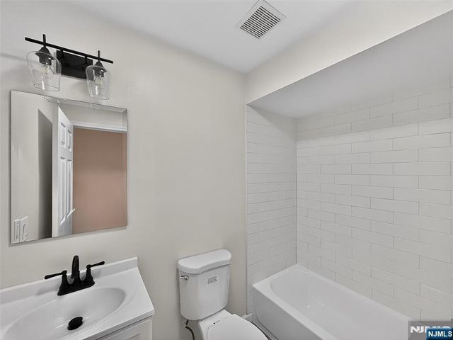 156 Ridgewood Avenue, Newark, NJ 07108