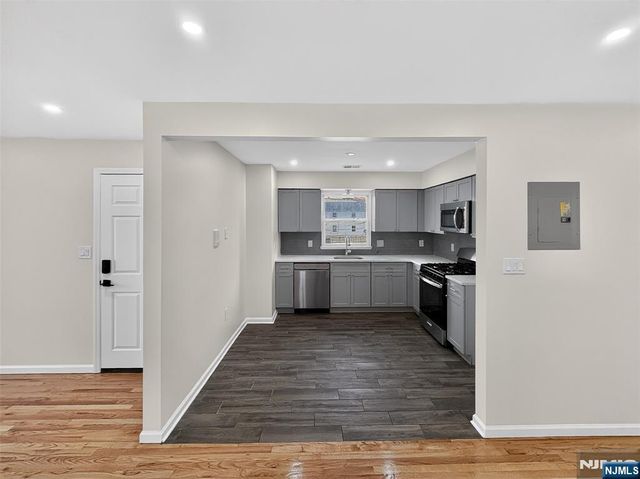 156 Ridgewood Avenue, Newark, NJ 07108