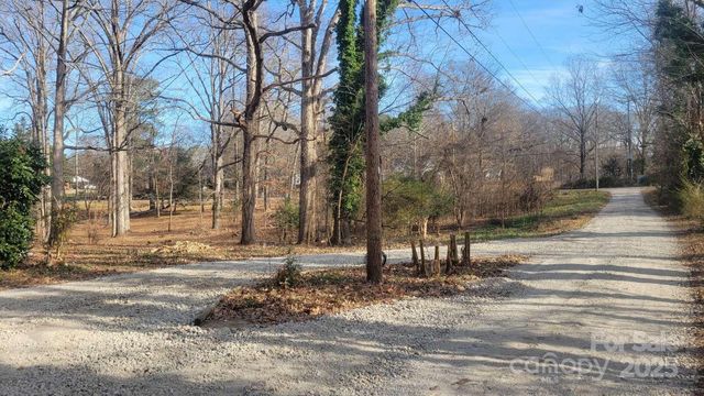 636 Harrison Sanders Lane, Lincolnton, NC 28092