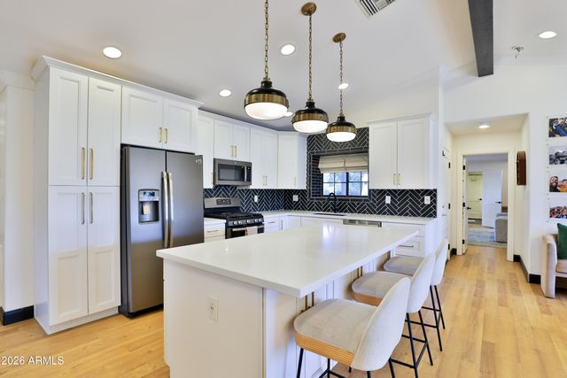 2672 E MESQUITE Street, Gilbert, AZ 85296