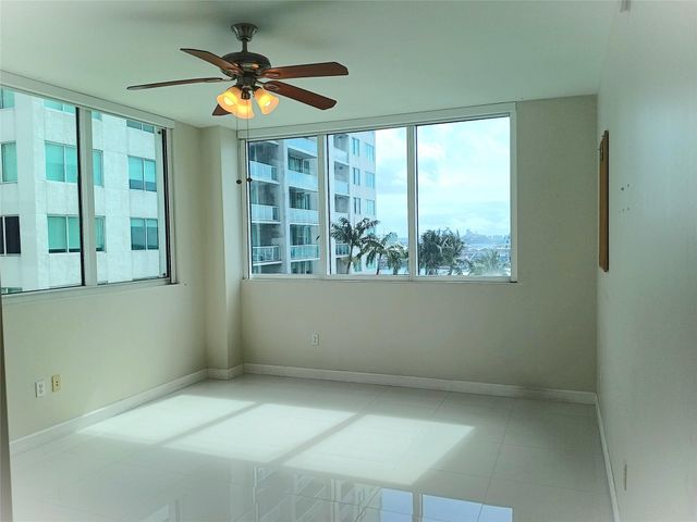 253 NE 2nd St 1103, Miami, FL 33132