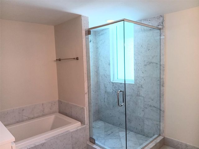 253 NE 2nd St 1103, Miami, FL 33132