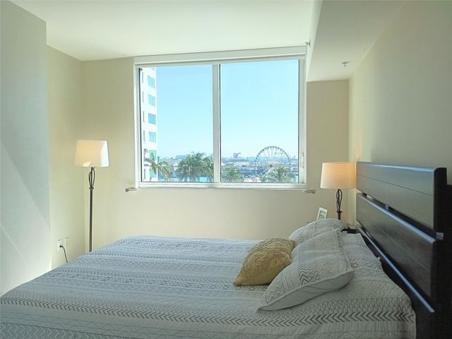 253 NE 2nd St 1103, Miami, FL 33132