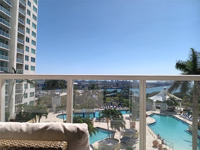 253 NE 2nd St 1103, Miami, FL 33132